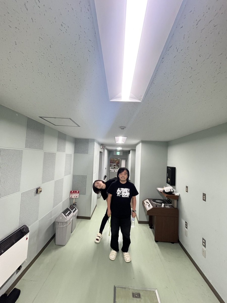 tobefr797's tweet image. 【翔べ！FRI-TAG‼︎】始まります!
先日は【PAPA DA SOUL かんてんぱぱ AND YOU】にお越しいただいたみなさまありがとうございましたーー！！！

今日もみなさんからのメッセージお待ちしてます💌
fmnagano.co.jp/fritag/
📩tag@fmnagano.co.jp

今日のいのちゃんと鬼ちゃんです📸
#とべフラ #FM長野