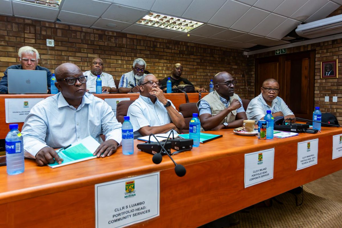 SANDF_ZA's tweet photo. Part 01 || Parliamentary Committees Conclude Oversight Visit with Focus on Porous Borders in Limpopo.

#SANDF
#JointOperationsDivision
#JSCD
#PCDMV https://t.co/WDDL5mtb4P