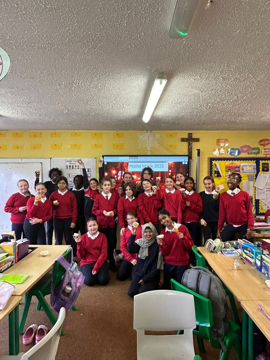 bhride_scoil's tweet photo. For Maths Week, 5th and 6th class girls solved a ‘Crack the Code’ recipe challenge! They then got to work in groups to bake and decorate fairycakes.
Well done girls! 🧁 https://t.co/6fKEnw7BgE