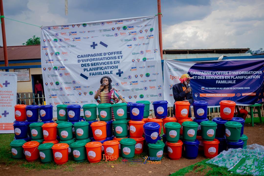 JAlingilya's tweet photo. #SudKivu : @IpasRDC donne le sourire aux femmes et filles lors de clôture de la campagne d'offre d'informations et des services en #PF, en marge de la #JMC2025
#MakokiYaMwasi, moteur de l'autodétermination de la femme en RDC
@AilesDuCoeurS_K 
#DroitsReproductives
#MakokiYaMwasi https://t.co/2OJtpnXjCK