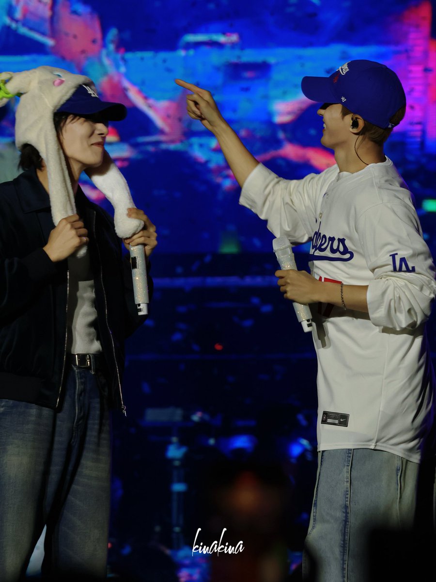 fond dokyeom over shuamoroll 🥹