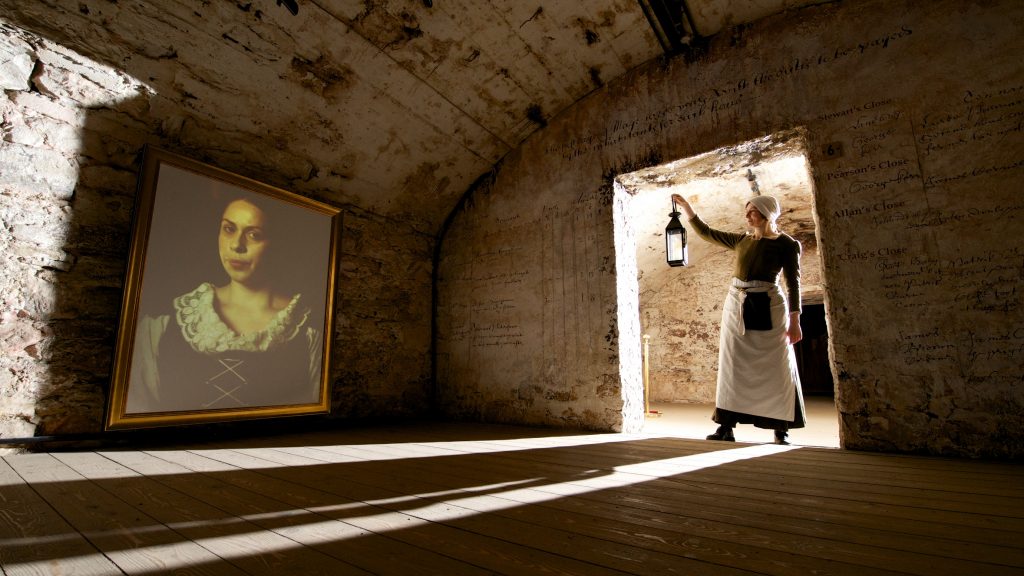 ¿Sabias que Halloween tiene su origen en el antiguo festival celta de Samhain o "fin del verano"? Escocia es un país de tradición celta y Edimburgo la "ciudad de los fantasmas", así que descubre planes para vivir #Halloween🎃 en Edimburgo #halloween2025
mapaymochila.es/especial-hallo…