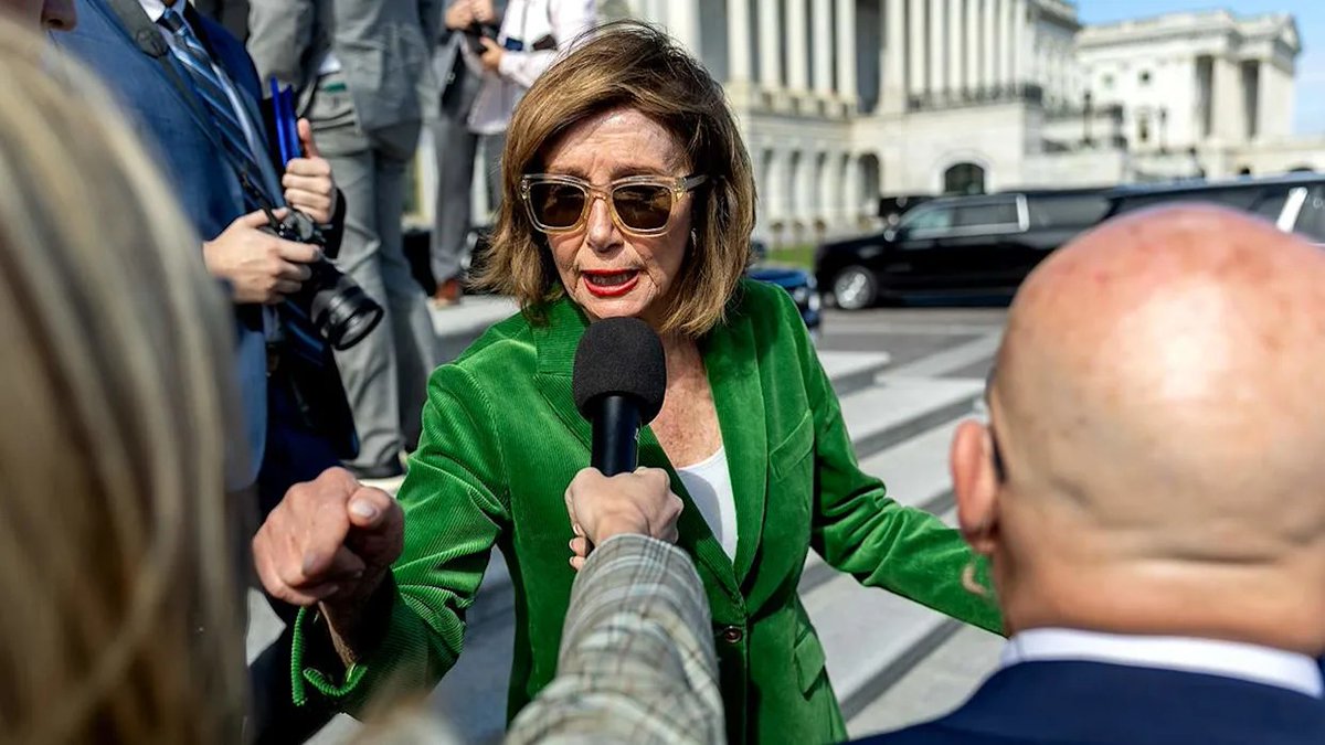 BestTip40154807's tweet photo. Nancy Pelosi Tells Reporter to ‘Shut Up’ When Asked About January 6 Security (2025)
.
.
.
https://t.co/ndTawrsV0G

(Nancy Pelosi, January 6, Capitol Riot, U.S. Politics, Congress, Washington D.C., Political News, Press Conference, Viral Video ) https://t.co/qu3TYvkNzK