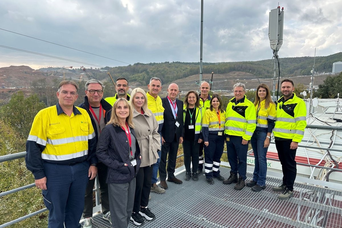 Στο πλαίσιο του διαρκούς διαλόγου με τους κοινωνικούς μας εταίρους, είχαμε τη χαρά και τιμή να υποδεχθούμε κλιμάκιο ανωτάτων στελεχών του ΣΕΒ σύνδεσμος επιχειρήσεων και βιομηχανιών, με επικεφαλής τον Πρόεδρο κ. Σπύρο Θεοδωρόπουλο, στο υπό ανάπτυξη μεταλλευτικό έργο χαλκού και