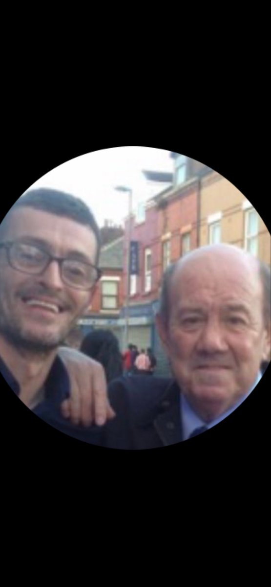 lcabbabeh's tweet photo. 10 years ago today.
#RIPGaffer https://t.co/6bUiaOnZj2