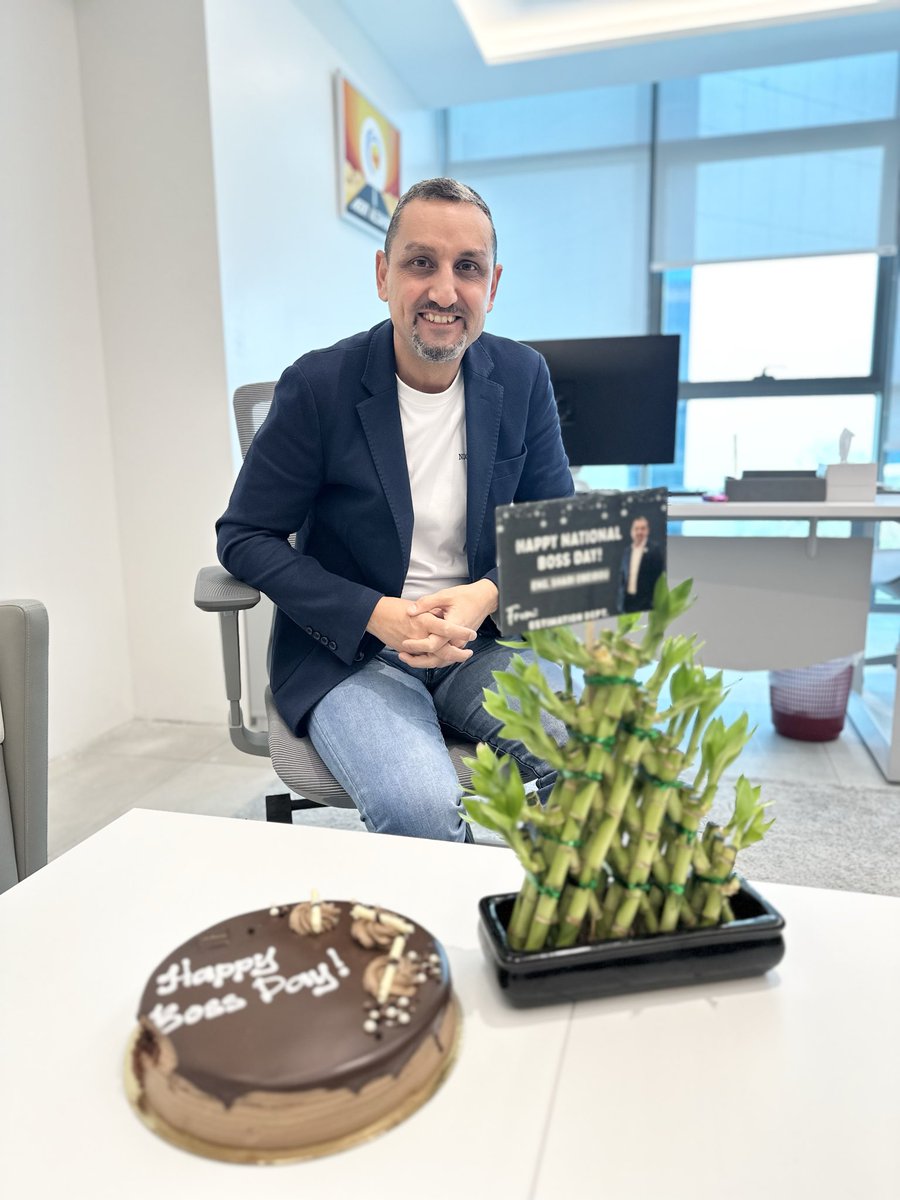 BisdakV's tweet photo. A belated celebration of the National Boss’ Day with our Estimation Director, Eng. Shadi.

Proud Estimation Team!

#team #boss #bossday #AbuDhabi #UAE #workplace https://t.co/YNHcJZ7joE