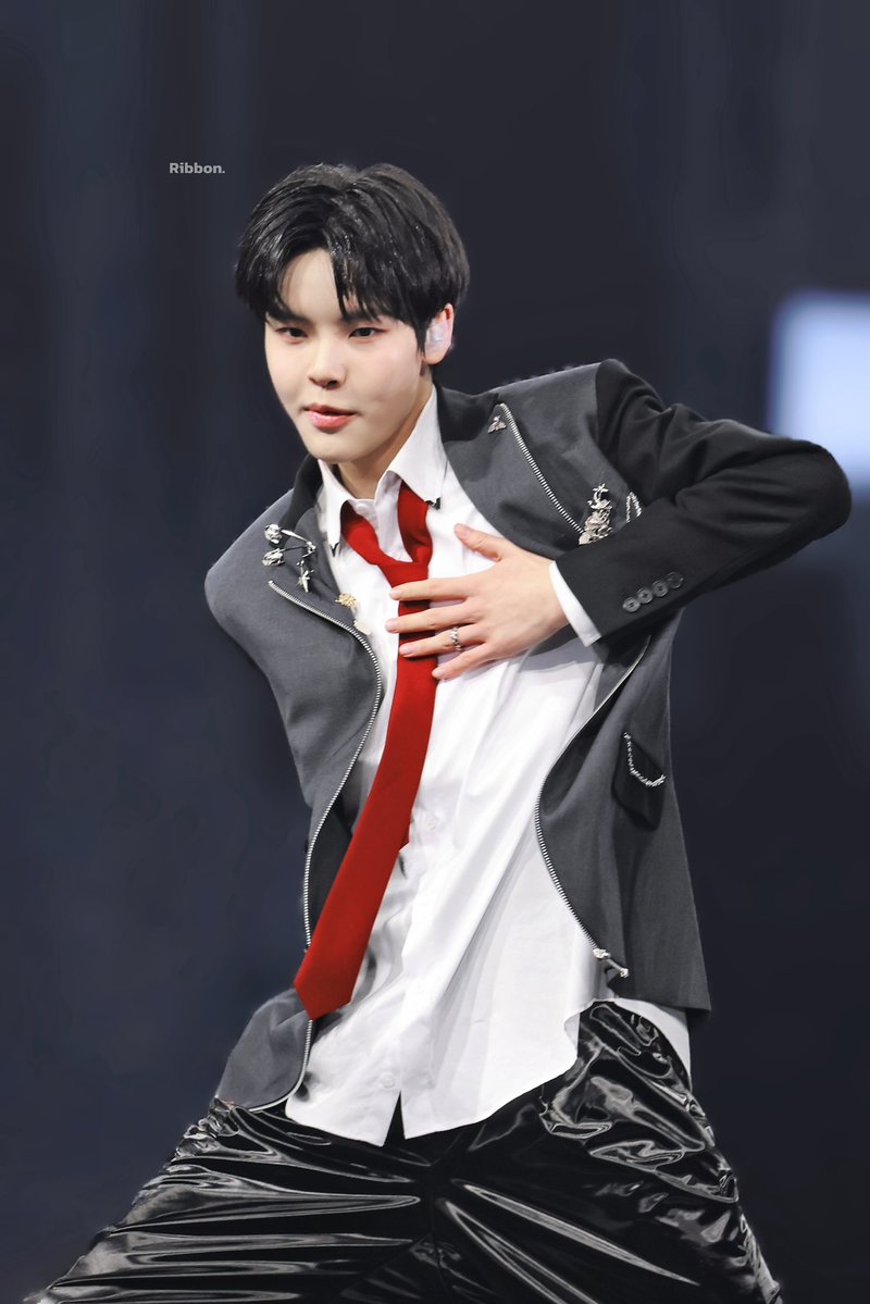 250111 SEOUL SMT

아기살 🥹

#ตาต้า #타타 #TATA #塔塔 #タタ  
#SMTR25 #SM #Trainee