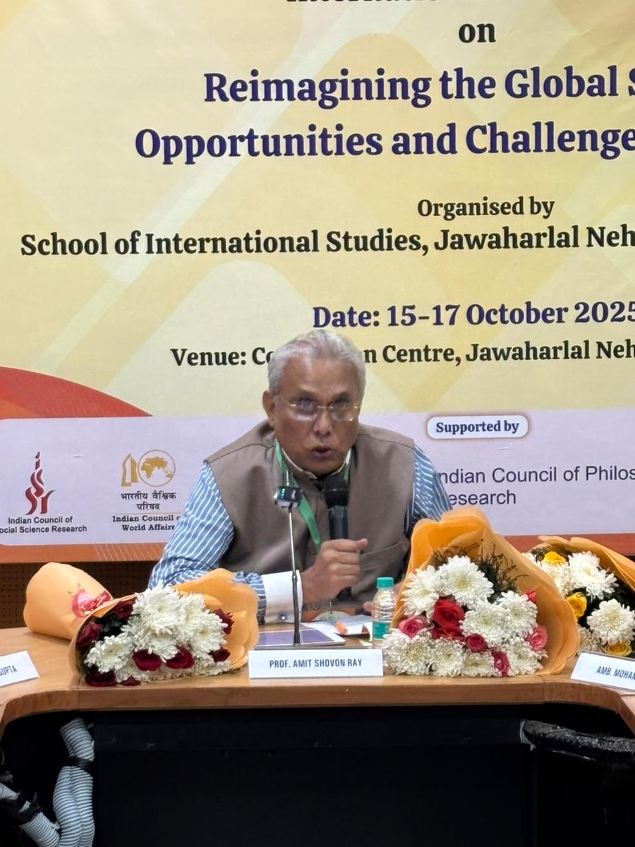 School of International Studies tweet media