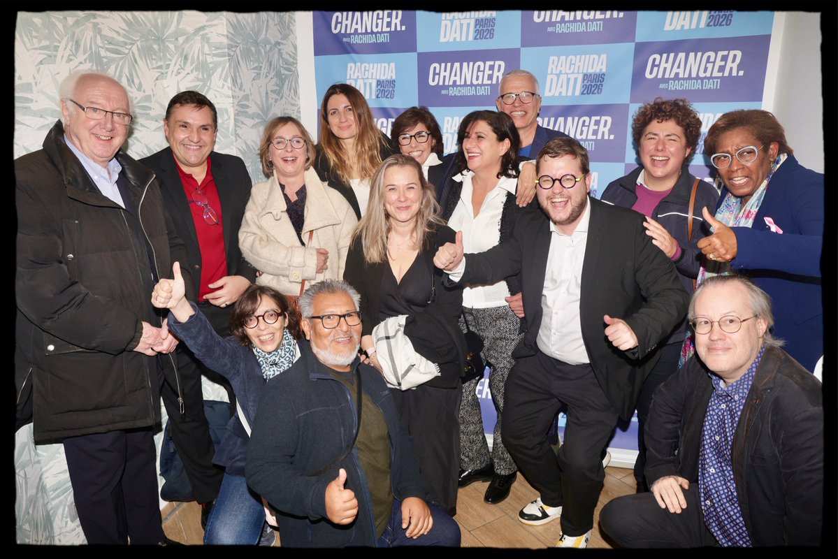 VMontandon's tweet image. Inauguration du QG de campagne de @datirachida à #Paris12, dans une ambiance débordante d’énergie & d’enthousiasme.
Rue par rue, nous irons à la rencontre des Parisiens pour partager notre projet d’un #Paris propre, sûr, désendetté & apaisé.
Ensemble, jusqu’à la victoire 💪