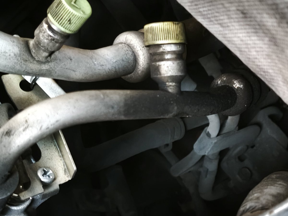 噂のハイポート側がやたら黒くなってた笑
ロー側がこんなに綺麗なのに