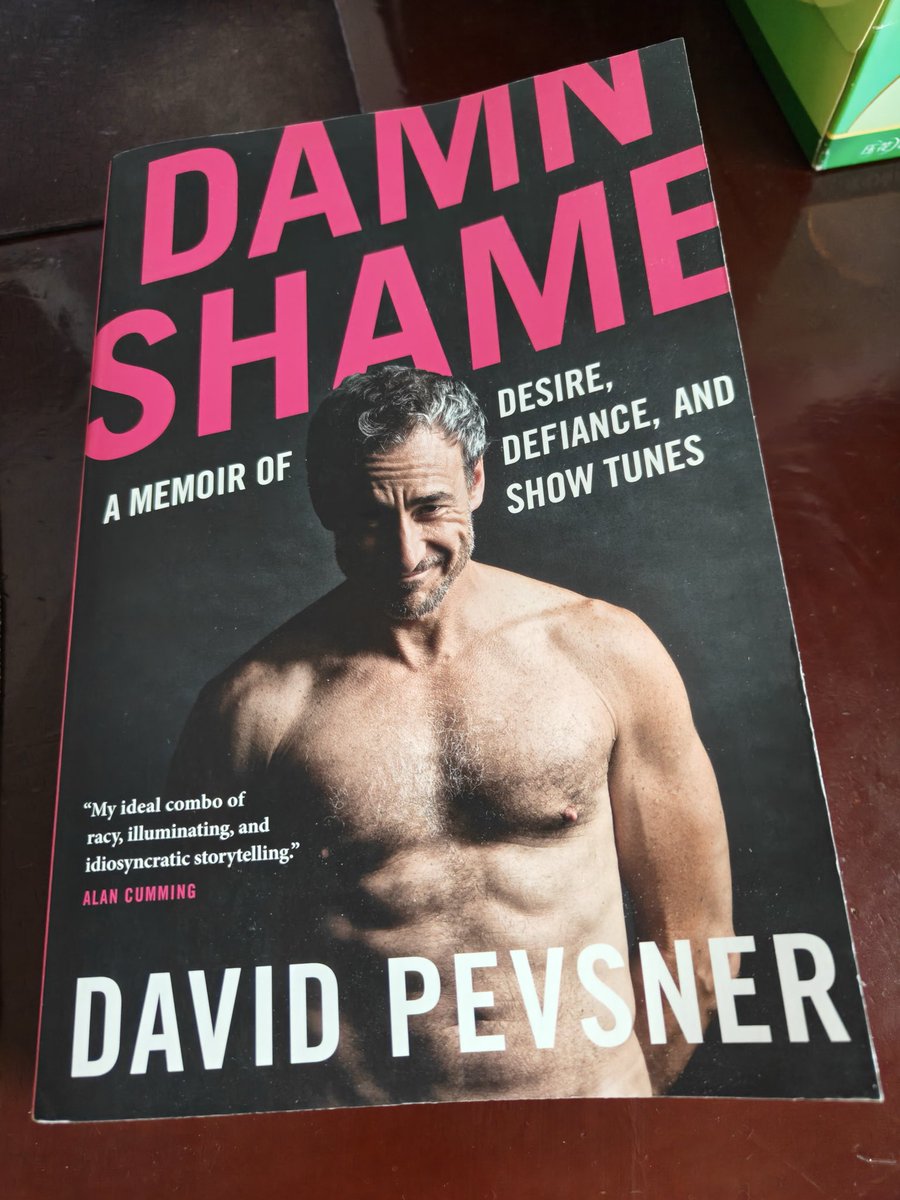 Asian Hunk tweet media