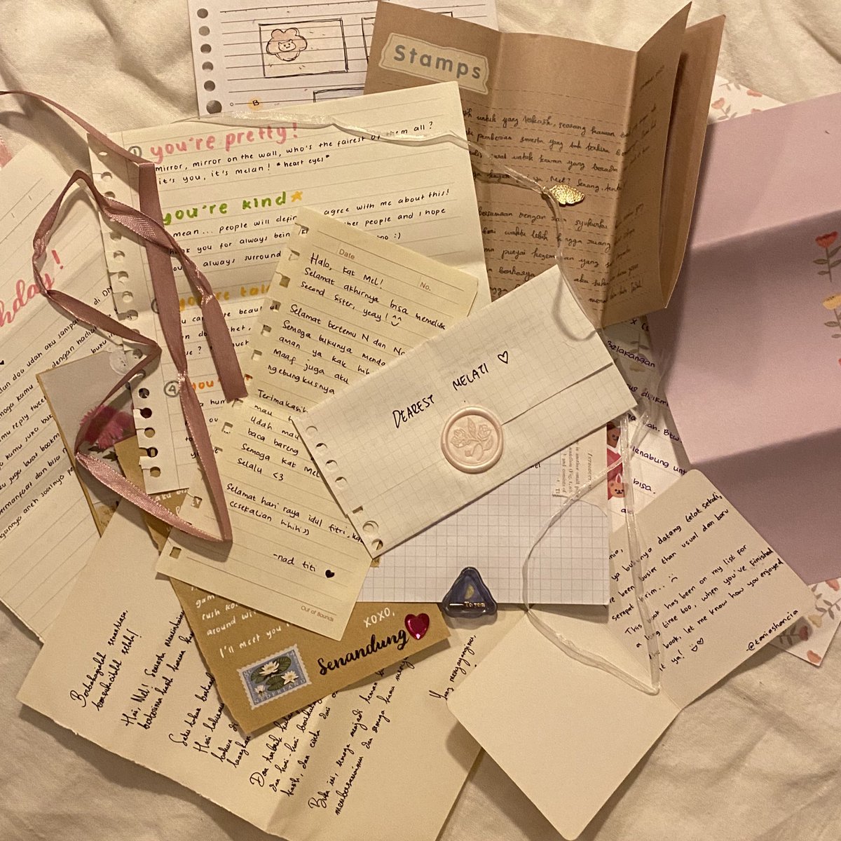 sincerelypoem's tweet image. Handwritten letters. ‹3