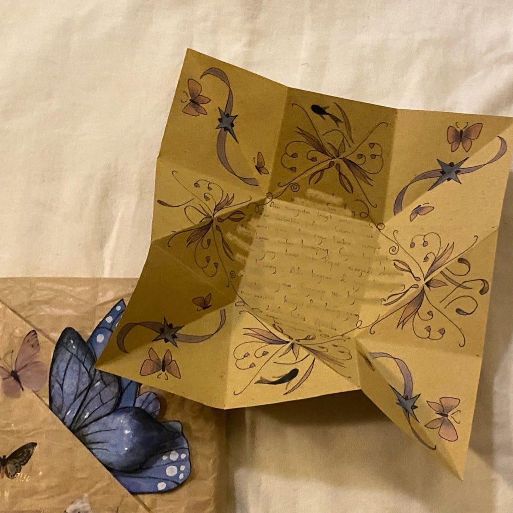 sincerelypoem's tweet image. Handwritten letters. ‹3