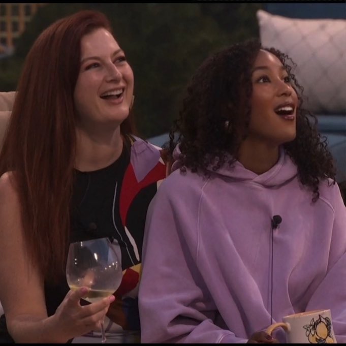 ashleyhollis_'s tweet image. Was traveling today but couldn’t let the day end without wishing my QUEEN, the QUEEN of big brother, the one and only @RachelEReilly a HAPPY HAPPY BIRTHDAY!!!!! I just love you Rachy!!! The realest, the sweetest, the ultimate girls girl!!🥰🥰❤️❤️😍😍💅🏾 so glad I met you #bb27 🩷U