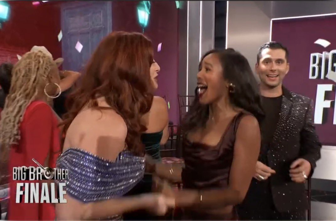 ashleyhollis_'s tweet image. Was traveling today but couldn’t let the day end without wishing my QUEEN, the QUEEN of big brother, the one and only @RachelEReilly a HAPPY HAPPY BIRTHDAY!!!!! I just love you Rachy!!! The realest, the sweetest, the ultimate girls girl!!🥰🥰❤️❤️😍😍💅🏾 so glad I met you #bb27 🩷U