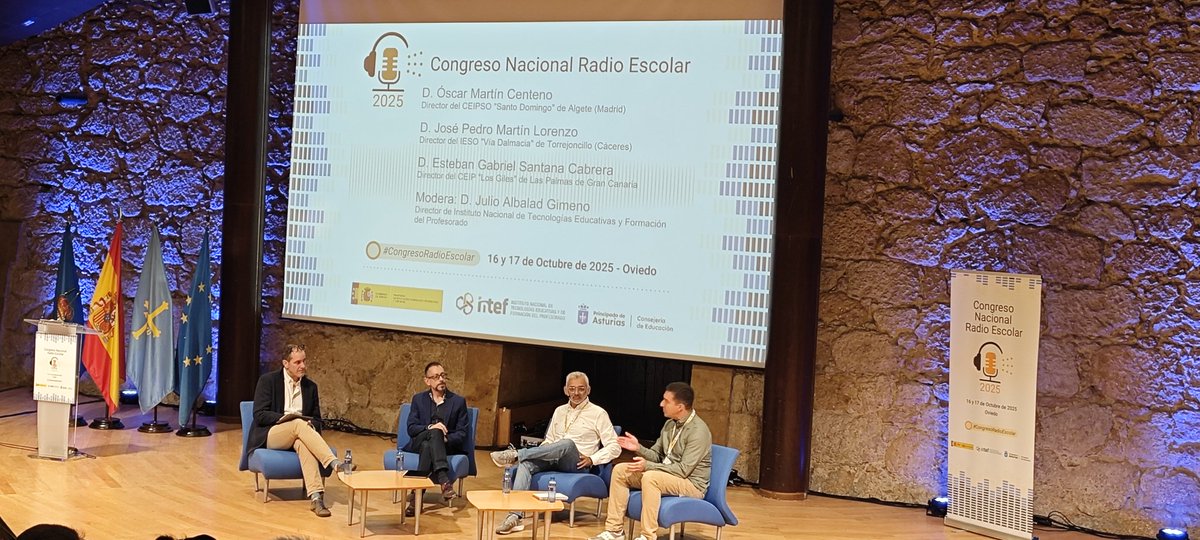 CFIE_Ponferrada's tweet photo. La #Red de Formación @educacyl sigue formándose en el #CongresoRadioEscolar #Ovideo 2025
2ª Jornada. Intercambiando experiencias
#formacionCyL #innovaCyL https://t.co/vVsyYMbkvx