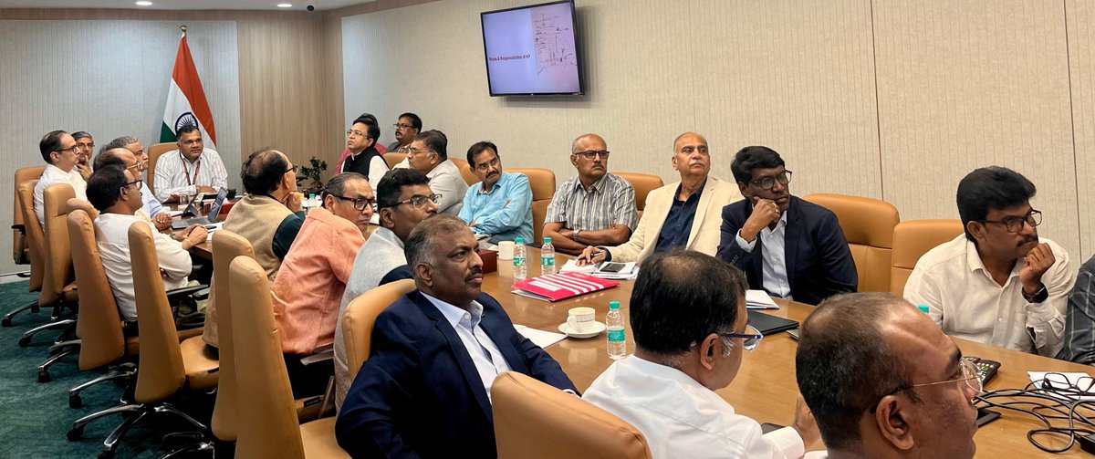 nicdc01's tweet photo. A meeting on Standardized Frameworks was held on 14th October 2025, with participation from #SPVs, #PMNCs, Knowledge Partner โ @JacobsConnects, @CEPTUniversity1, and #NICDC officials. The session saw both in-person and virtual participation. https://t.co/RhqHyEOokB