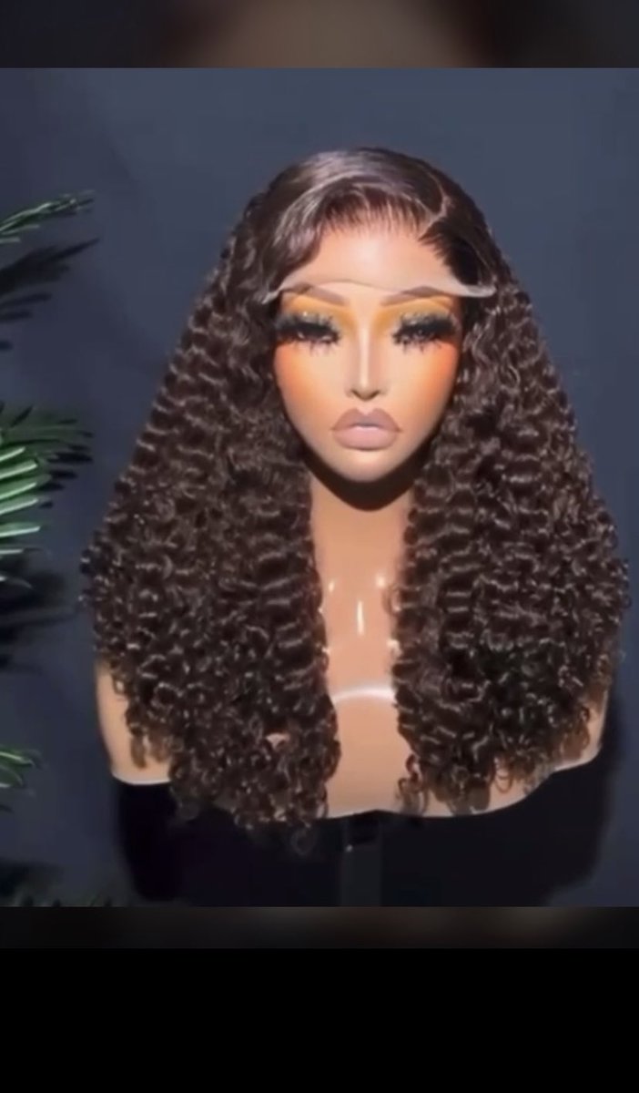 It’s the weekend 💃💃

This beautiful luxury wig is still available for sale 😍. It’s as seen ✅
Closure: 5x5 
Length: 20 inches 
🏷️280,000

📍: Lagos