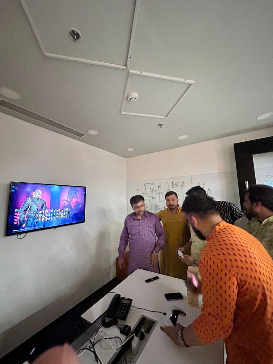 merittoofficial's tweet photo. The spirit of #DiwaliAtMeritto is in full swing. Our #MeritMakers are exploring stalls, playing games, and cheering for the #EntreprenuersAtMeritto. Stay tuned for more fun! 💥 https://t.co/Eucpftjd9M
