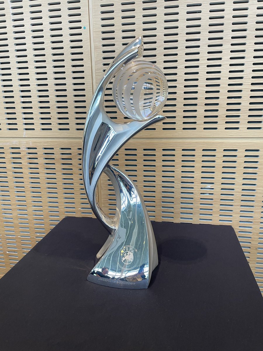 TheEPortSSP's tweet image. Always a pleasure to be with the @BarclaysFooty @YouthSportTrust network. Two amazing days of girls football in schools ⚽️🌟🙌🏻
#madeforthisgame #girlsfootball #STgeorgespark