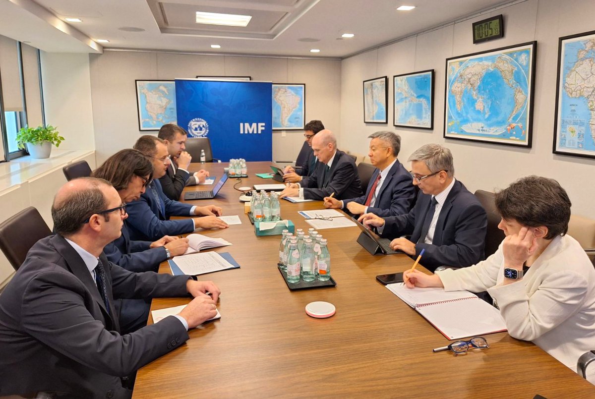 centralbank_rks's tweet image. Governor Ismaili meets with IMF Managing Director, Mr. Bo Li: Financial sector progress highly appreciated #IMFMeetings #WBGMeetings
🔗 tinyurl.com/39fxb5ns