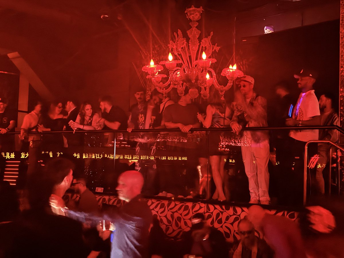 Doginal Dogs All Day &amp; Night 

#DDVegas