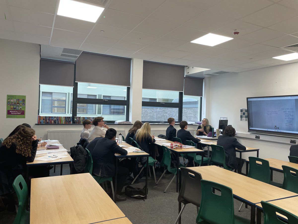 saddleworth_sch's tweet image. Massive well done to our Year 11s for showing real dedication at last night's study support sessions - working hard and staying focused! #Year11 #StudySupport #GCSEPrep @CranmerTrust