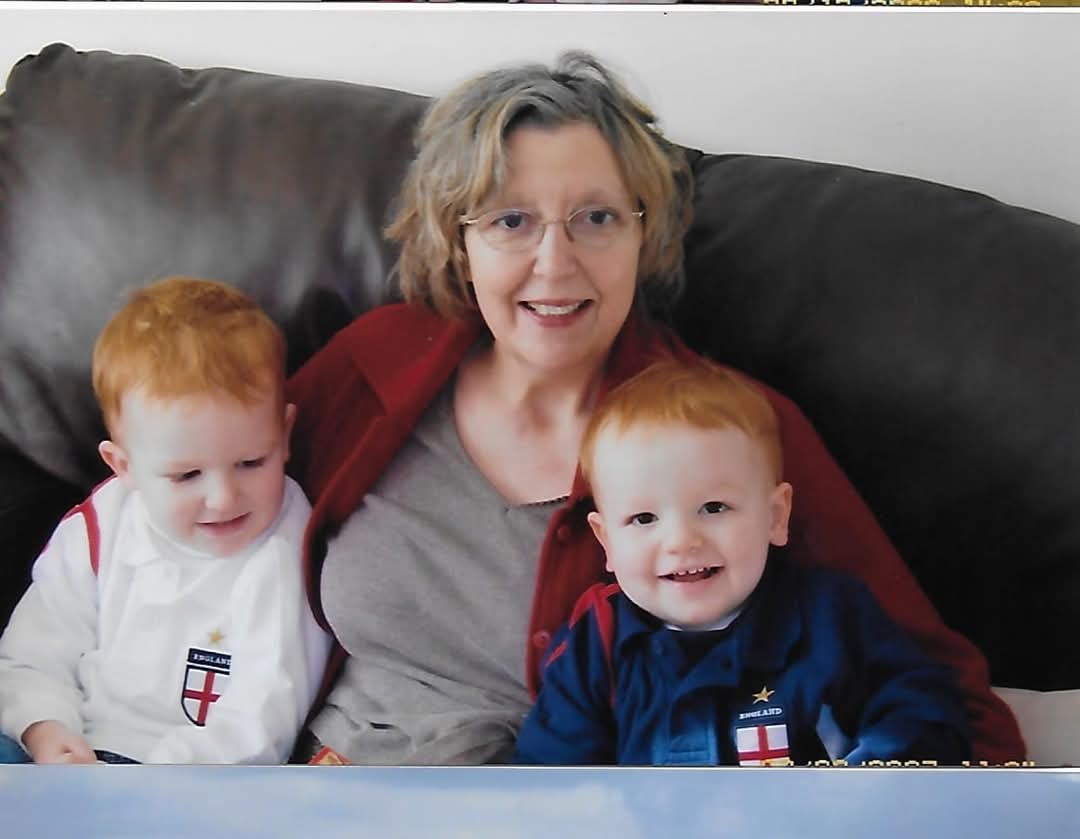 JustinDB1974's tweet photo. Happy Heavenly Birthday Mum, going to the grave after work and will have a glass of Chardonnay in your local The Vine, to toast you later xx Missed and loved xx #Forever71 https://t.co/azz3HQjldJ