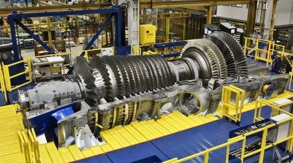 elena_p2017's tweet image. Первые два фото - это древние индийские колонны, которые наши предки вырезали зубилом и молотком, как утверждает история.
На последнем же фото - газовая турбина реактивного двигателя.
Не подумайте ничего лишнего, ведь это всего лишь совпадение...