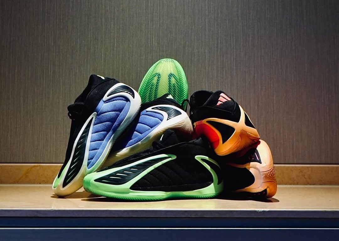 CruzControl2k's tweet image. Anthony Edward’s AE 2 in the adidas store 👀 only the display not available to purchase yet hopefully once season 2 drops .. #2KCommunity #NBA2K26