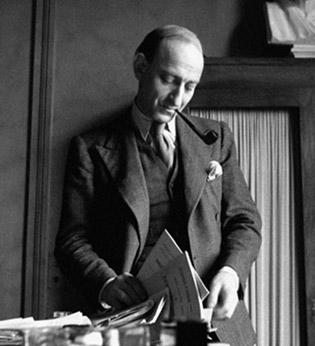 akraeides's tweet image. 