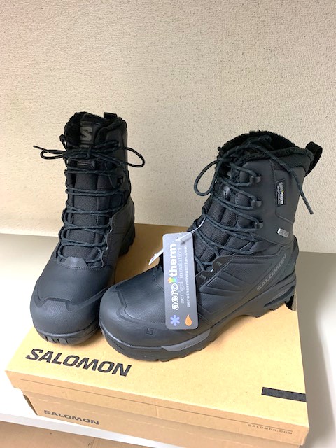 昨年末から今年の初めにかけてヒットしましたSALOMON FORCESのTOUNDRA FORCES CSWPです。
極寒仕様で防寒性、防水性に優れており厳寒期や寒い地方での活動や訓練に適したブーツになっております。

●商品ページ : frontlines.jp/salomon-forces…
