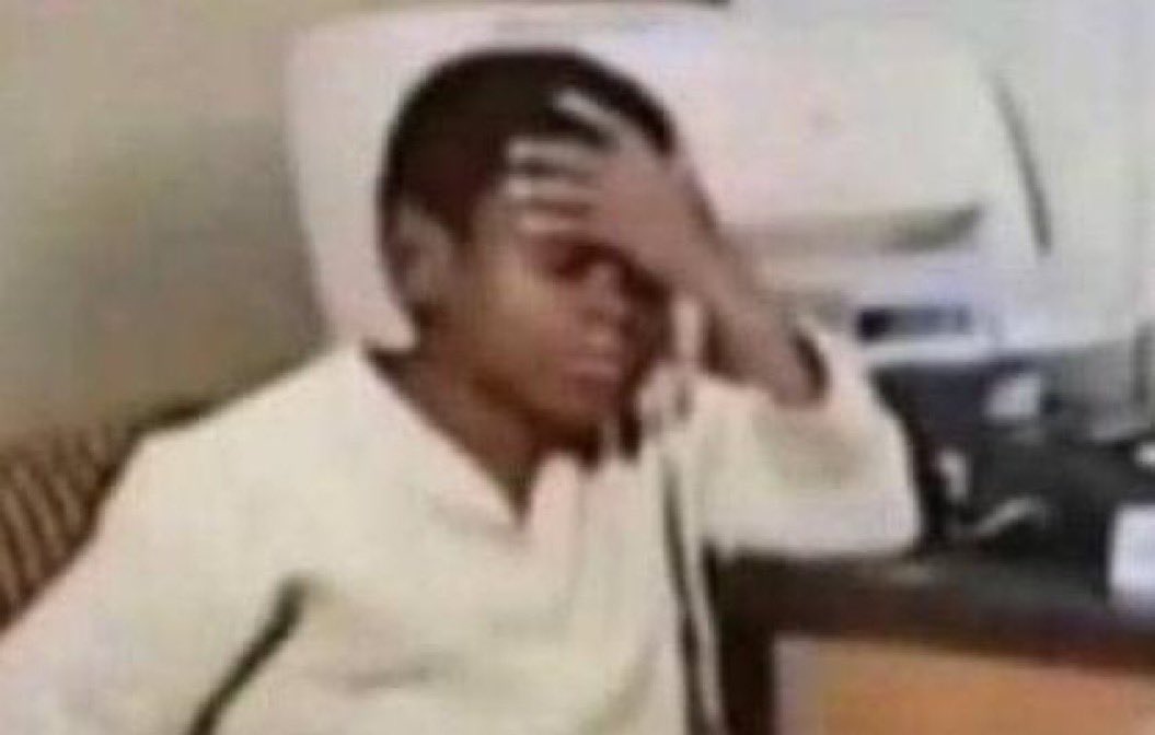 Medical school  " you will learn these surgical skills in internship. Don't worry"

Internship "We expect you to have mastered most of these things. You should have done a cesar by now"

Omuntu akole ki