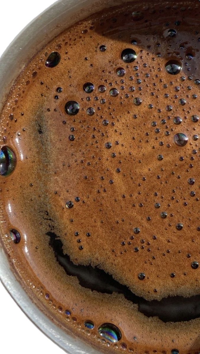 Gün aydın olsun! Takip eden ve iz bırakan bir kişiye kahve falı benden hediye, sonucu beklemek istemeyenler için dip fiyatlarla mesaj kutumda bekliyorum ☕️🍂