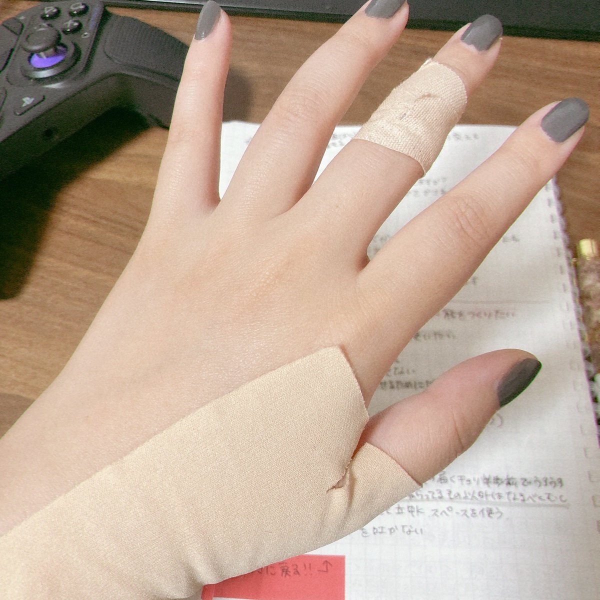 おててぼろぼろにつき🖐️
配信お休みです、ごめん！
今日はSFリーグ観戦とリプレイ鑑賞で大人しくする日とさせてもらいます！

明日はちはたんCUPメンバーでまたスト6練習会する🥳