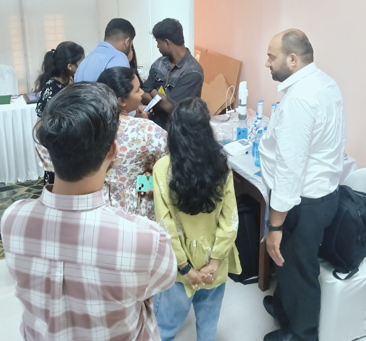 Microlit_Global's tweet image. 🚨 Exciting update from Trivandrum!

Team Microlit showcased our latest liquid handling innovations at the University of Kerala Roadshow.💧

Grateful for the warm response from students &amp;amp; faculty! 🙌

#Microlit #LabInnovation #LiquidHandling #TrivandrumRoadshow