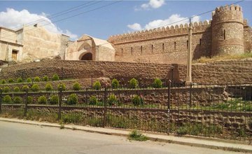 مدينة كركوك هي  مدينة اشورية شيدت في القرن الثامن ق.م و تسمى ارافا  او اربخا. كانت بالنسبة الى الاشوريين مركزاً سوقياً مهماً لتسيير الجيوش  و حصنا عسكرياً منيعاً 
ضد  اعدائهم سُكان ماوراء الجبل

د.محمود الامين

The city of Kirkuk is an Assyrian city built in the 8th century BC,