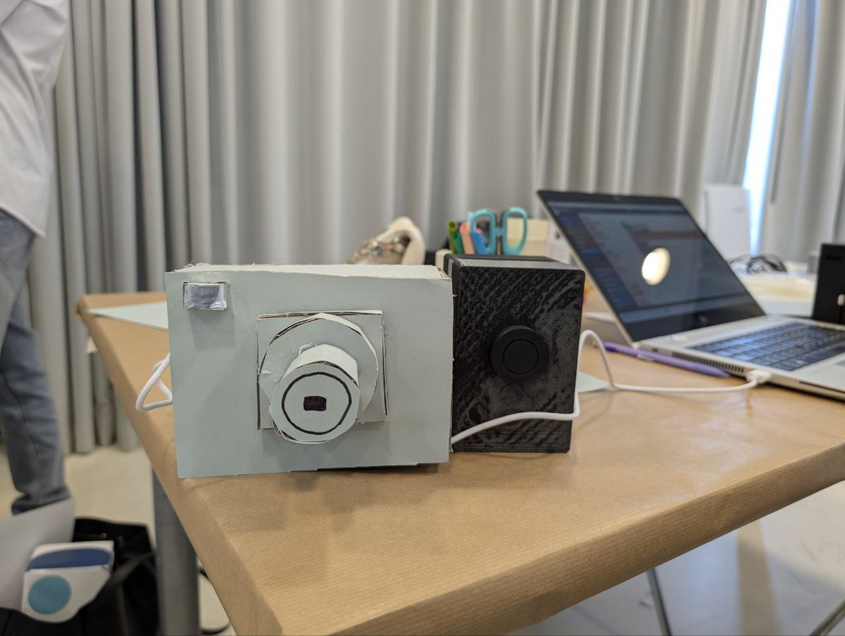 Ayer concluyó la IV edición del concurso #redeSTEAM con la entrega de premios y tras dos inspiradoras jornadas de talleres STEAM en Madrid.
Dos días de ciencia, creatividad y talento compartido por los 6 equipos de las chicas ganadoras.