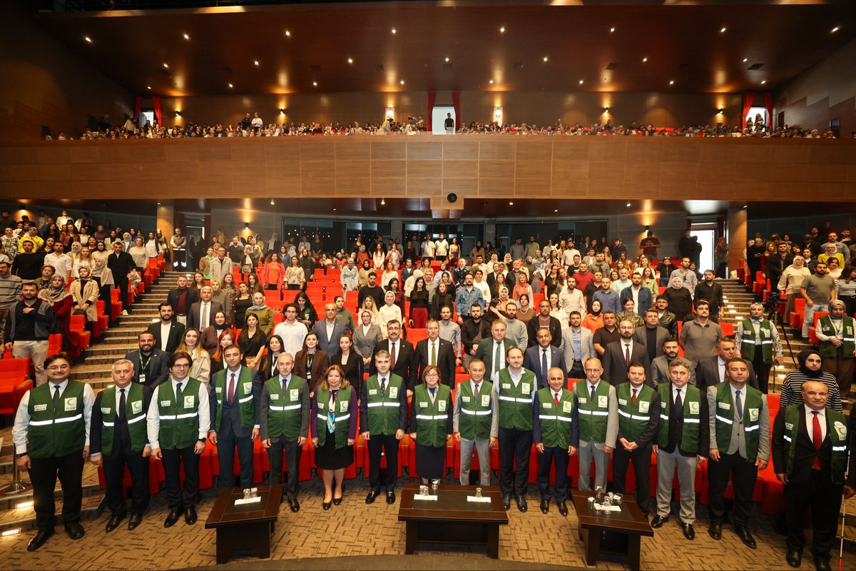Gaziantep’te Bağımsızlık Seferberliği! 💚

Bağımlılıklara karşı toplumsal farkındalığı artırmak amacıyla “Yeşilay Bağımsızlık Seferberliği” protokolü imzalandı.

Yeşilay Genel Başkanımız Doç. Dr. Mehmet Dinç, törende yaptığı konuşmada şu sözleriyle seferberliğin önemini