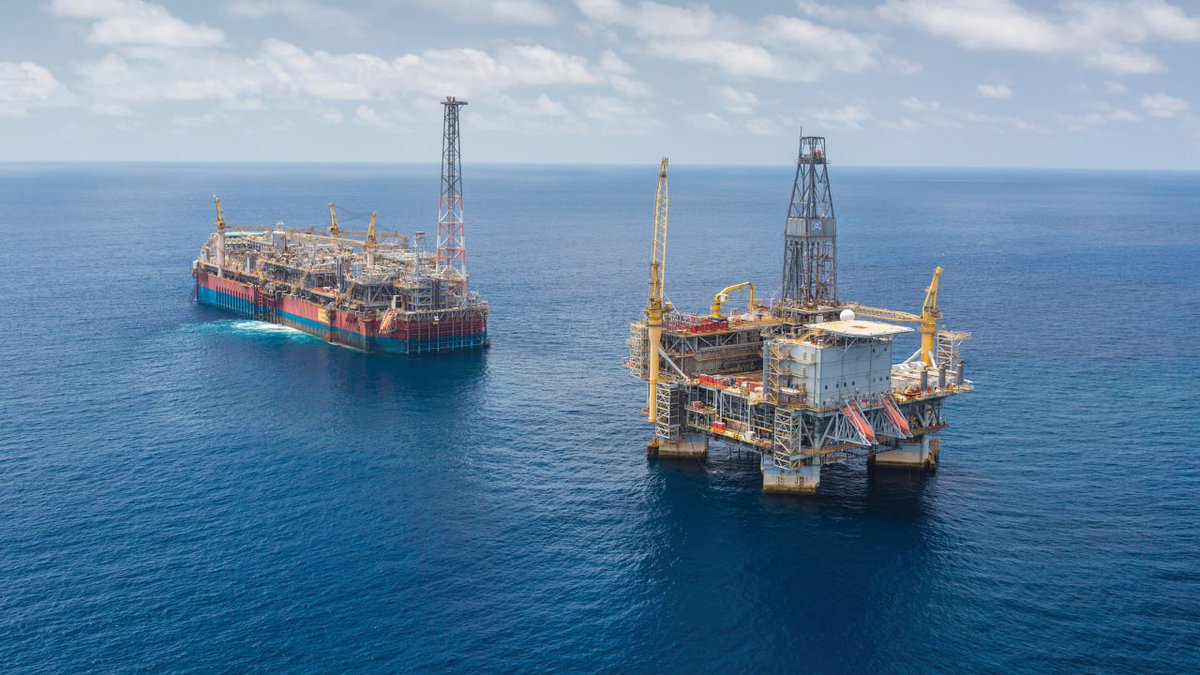 nexta_tv's tweet image. 💥 India starts buying oil from Exxon — replacing Russia
Indian refineries have purchased 4 million barrels of oil from Guyana through U.S. company ExxonMobil, with deliveries set to begin in early 2026, Reuters reports.
The move deals a blow to Moscow’s position, as India is…