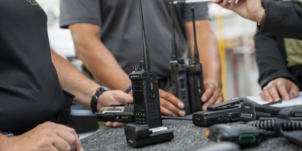 🔧 Keep your two-way radios running at peak performance!

Regular servicing reduces downtime and extends lifespan - see why professional care matters.

👉 Learn more: ow.ly/vVFN50XaX3l

#RadioServicing #DCRS #CommsSolutions