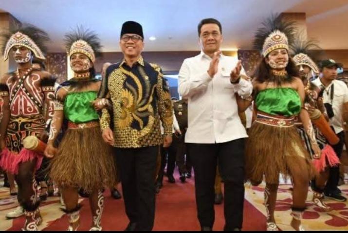 Hasil survey SPIN...Tingkat kepuasan Publik atas kinerja menteri desa bapak Yandri Susanto mendapatkan 66,9 %  termasuk ke dalam 3 besar menteri terbaik
*#MenteriTerbaik*
*#YandriSusantoTerbaik*
*#YandriSusantoTOP*
*#SelamatUlangTahunPrabowo*
<a href="/prabowo/">Prabowo Subianto</a>
<a href="/YandriSusanto/">Yandri Susanto</a>
<a href="/ArizaPatria/">Ariza Patria</a>