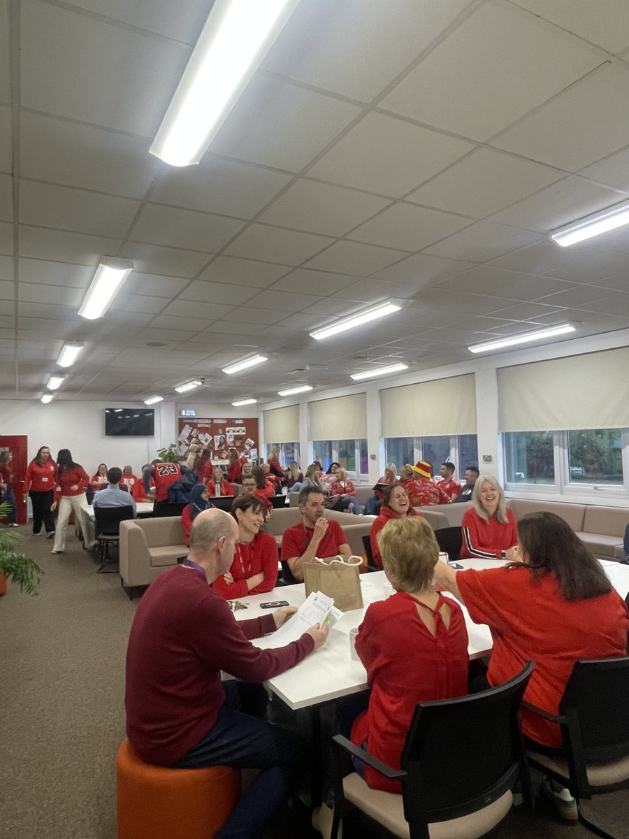 Ms Yarrow tweet media