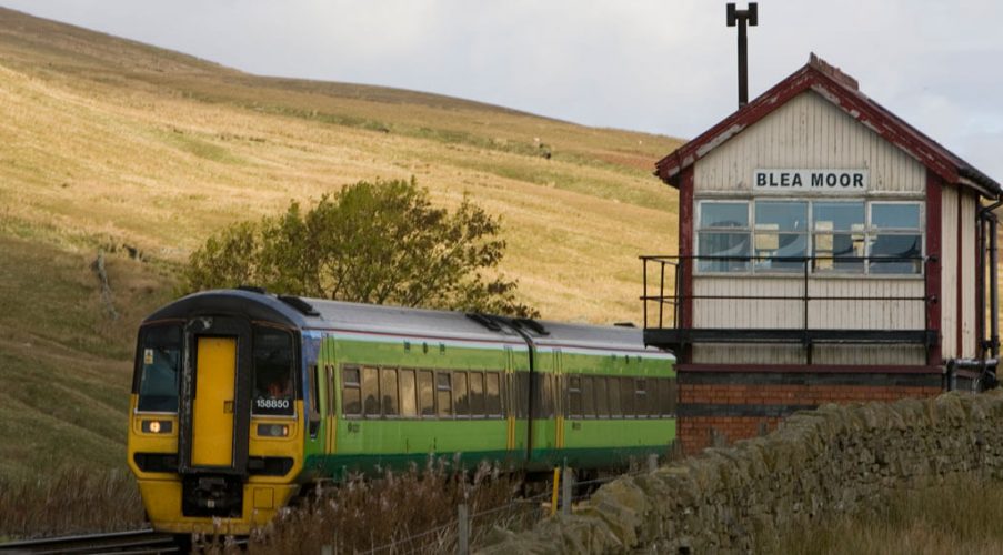 networkrail's tweet image. 📷 Meet Blea Moor - Britain&apos;s most remote signal box.

It&apos;s still home to a dedicated team of signallers who continue to perform an essential job on our modern railway.

Getting you around Britain safely:

👉 networkrail.co.uk/stories/meet-b…

#SignalBox