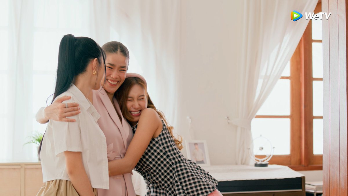 onlylesbian_'s tweet image. queendom não decepcionou em absolutamente NENHUM episódio, o final dele lindíssimo, não teve correria e nem aqueles dramas chatos. Arhoung e Pam são simplesmente as maiores revelações desse ano e esse gl é um dos melhores existentes #QueendomTheSeries