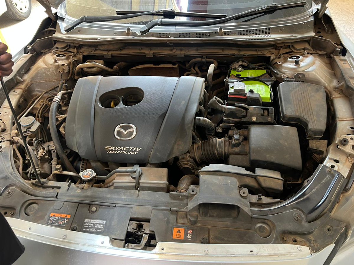 Mazda atenza 
2000cc
full spec
petrol engine
headup display 
fabric interior 
2015 model
tiptonic handbreak

KSHS 1.69M
Nairobi 
0705204430