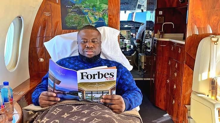 rojamaibo's tweet image. This the only criminal everybody loves 😂