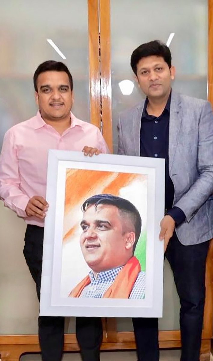 iAmAasit's tweet photo. Heartiest Congratulations to Shri @sanghaviharsh ji on being appointed as the Deputy Chief Minister of Gujarat.
Your journey has been an inspiring example of dedication,dynamism &amp; commitment to youth empowerment &amp; public service. Wishing you continued success in leading Gujarat. https://t.co/lByfg0MYPN