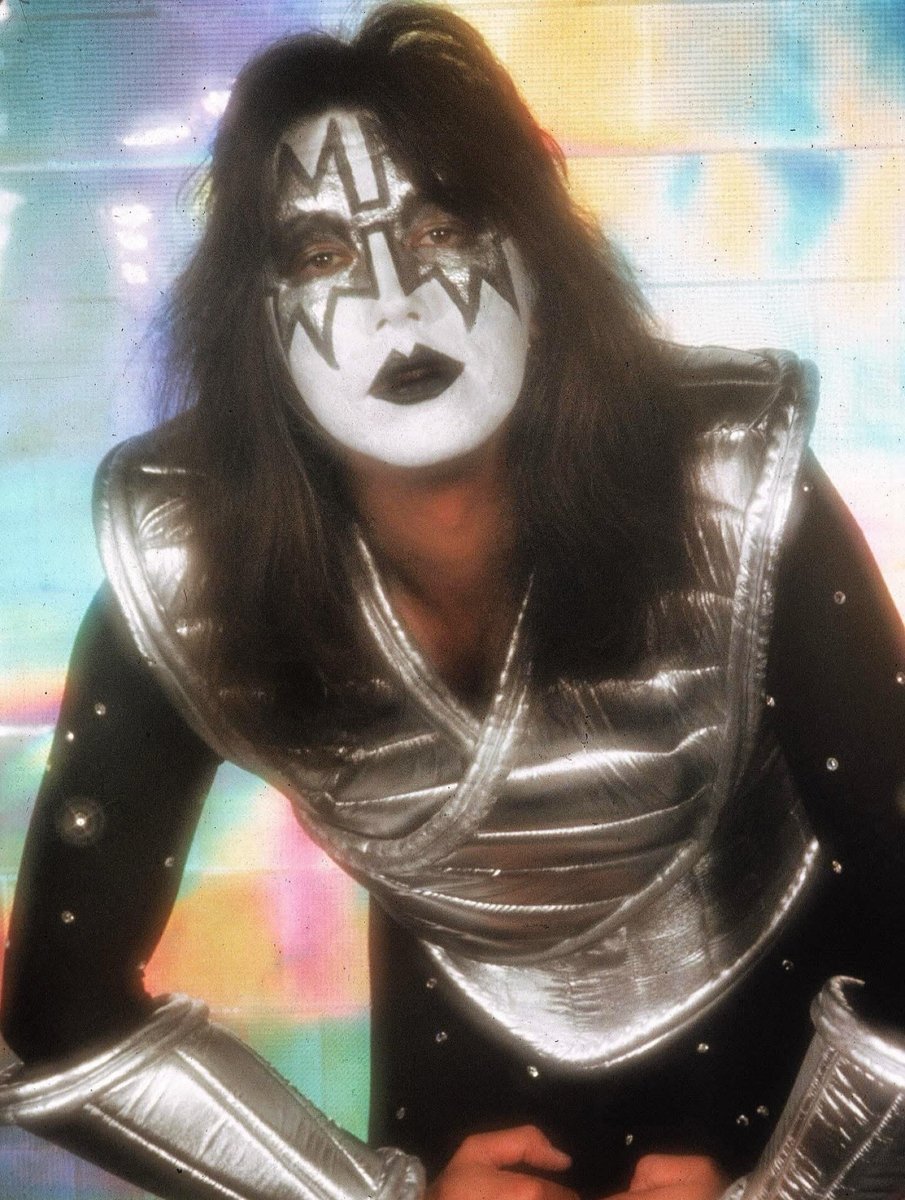 RIP. Ace Frehley 😭