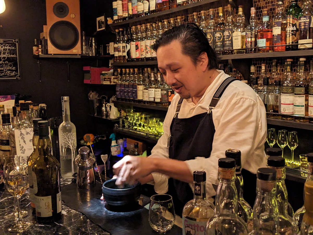 昨日からCocktail 7 days始まりましたね🍸️🍸️昨日は四ツ谷エリアにお邪魔して来ました。Bar C-Shellさん✨<a href="/barcshell/">シシェル店主</a> 

ベリーベリージンリキュールも使っていただいてる「Fair-Child」
甘みがありながら複雑な組み立ての味。めっちゃ美味🤤
お茶の「Thy Name?」も非常に美味しく頂きました😇